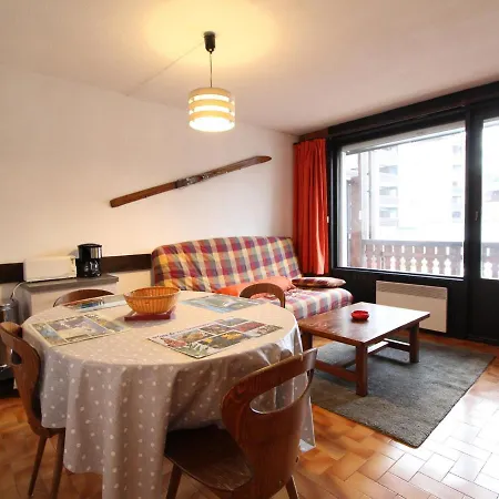 3p 6 Pers, Cuisine Renovee, Balcon Sud, Proche Pistes Et Commerces, Parking, Casier A Skis - Fr-1-572-204 *