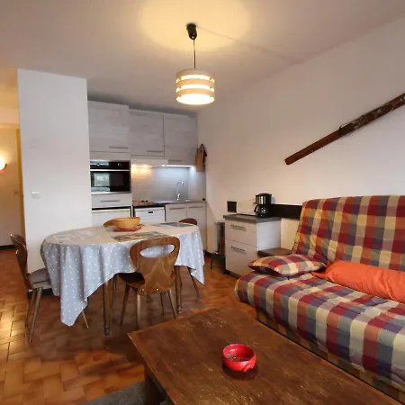Apartment 3p 6 Pers, Cuisine Renovee, Balcon Sud, Proche Pistes Et Commerces, Parking, Casier A Skis - Fr-1-572-204